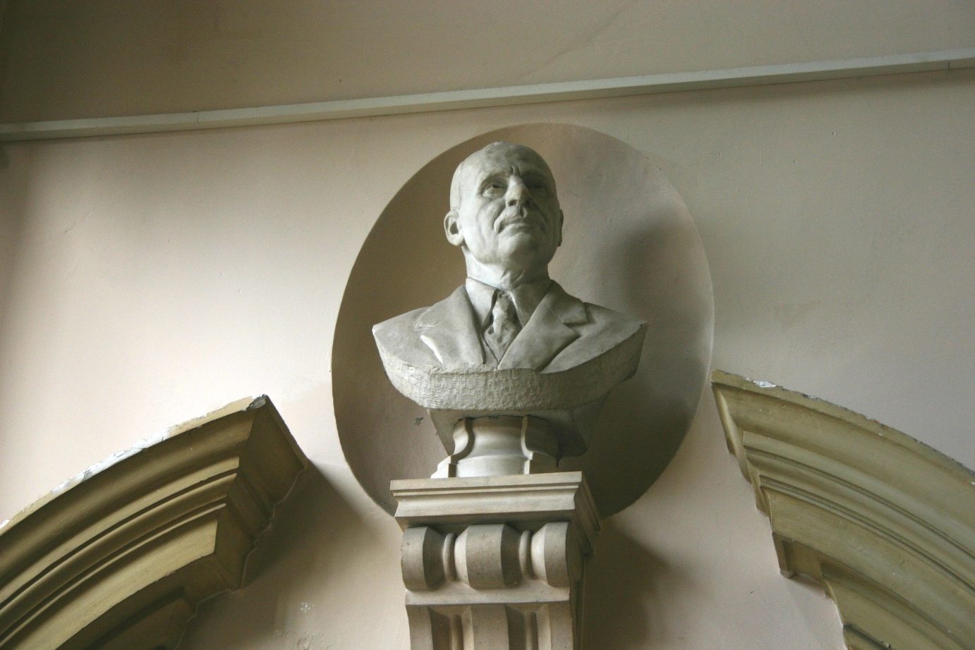 Giovanni Cagnetto's bust, Padua, Italy (2).JPG
